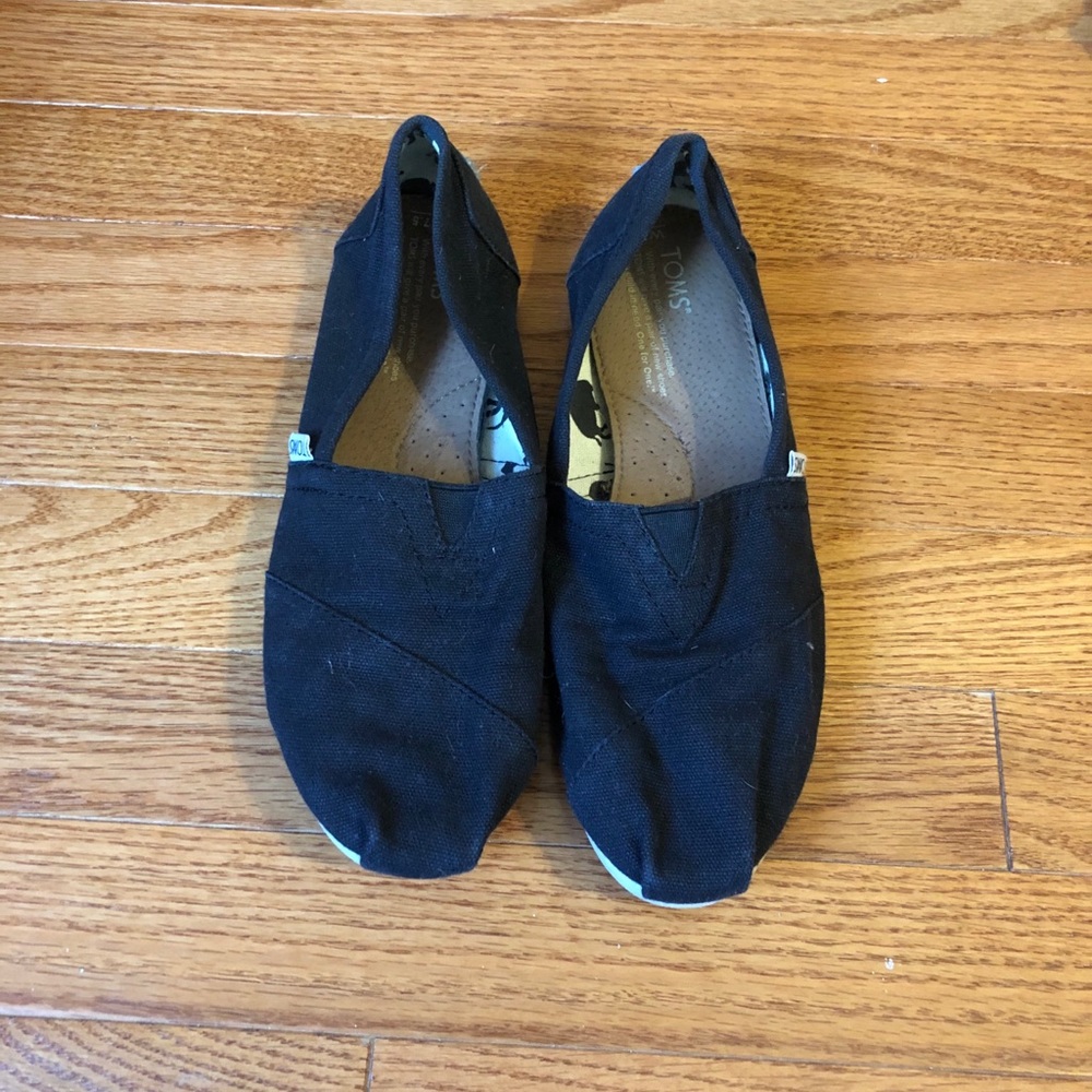 Toms